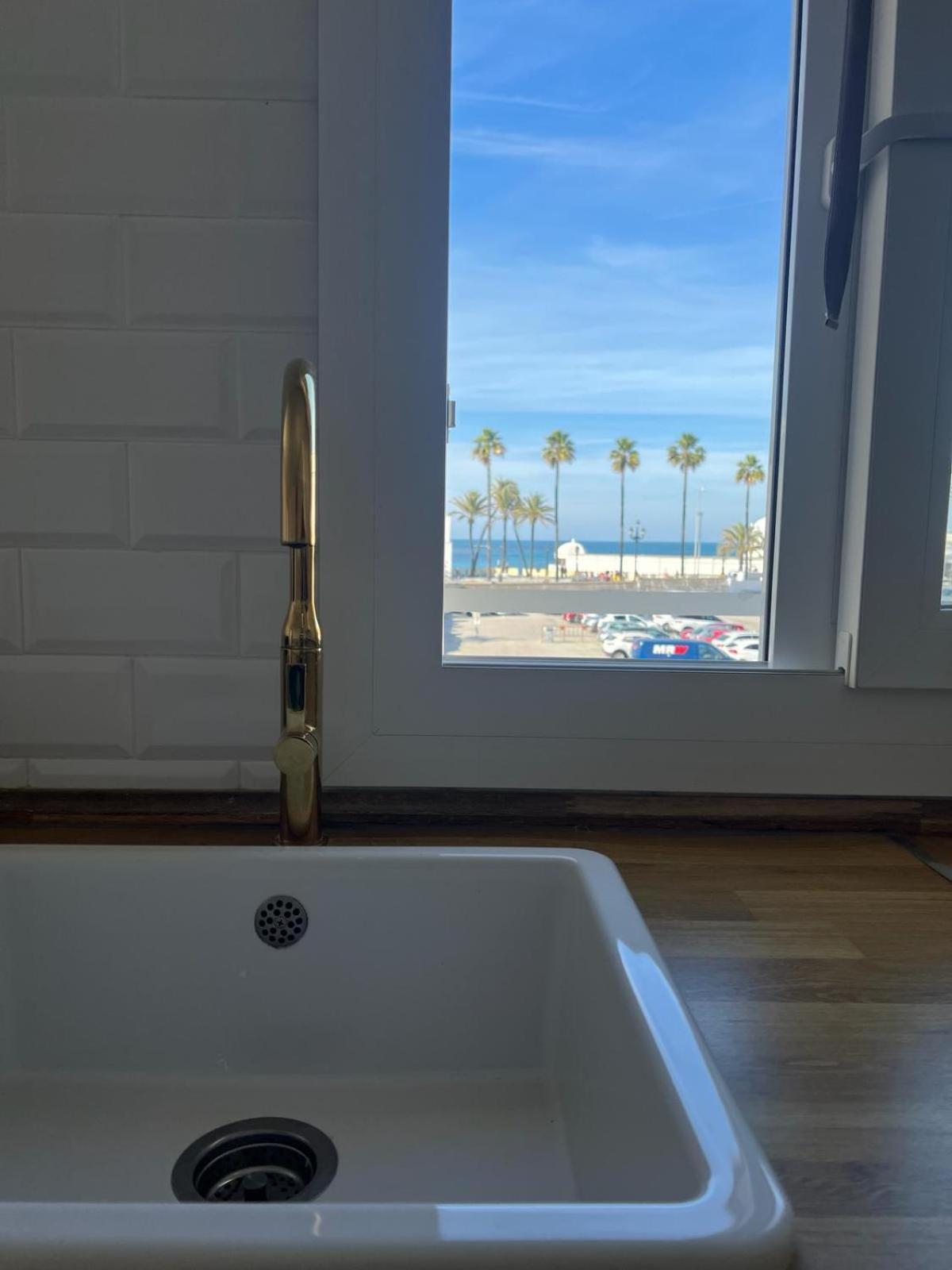 شقة The Traveller'S House Con Vistas A Playa La Caleta كاديز المظهر الخارجي الصورة