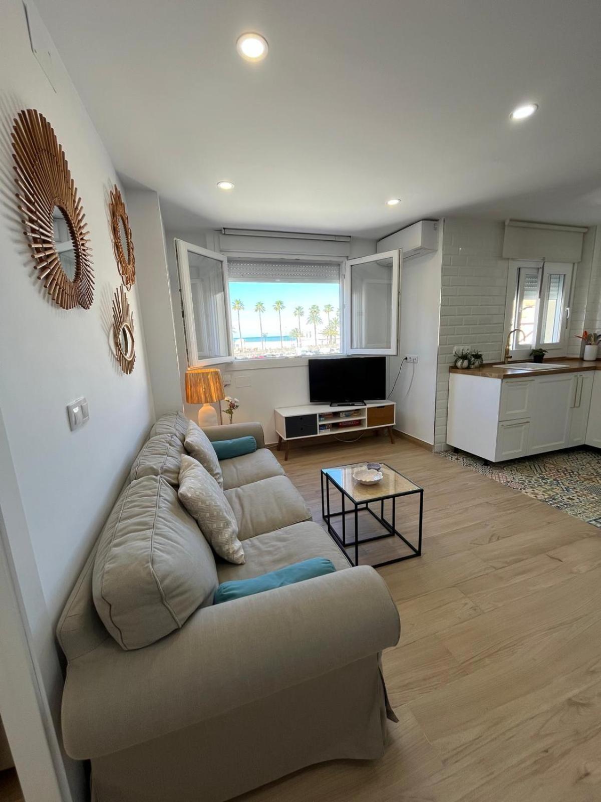 شقة The Traveller'S House Con Vistas A Playa La Caleta كاديز المظهر الخارجي الصورة